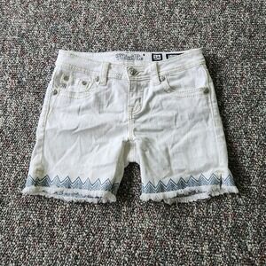 Miss Me White Shorts‎